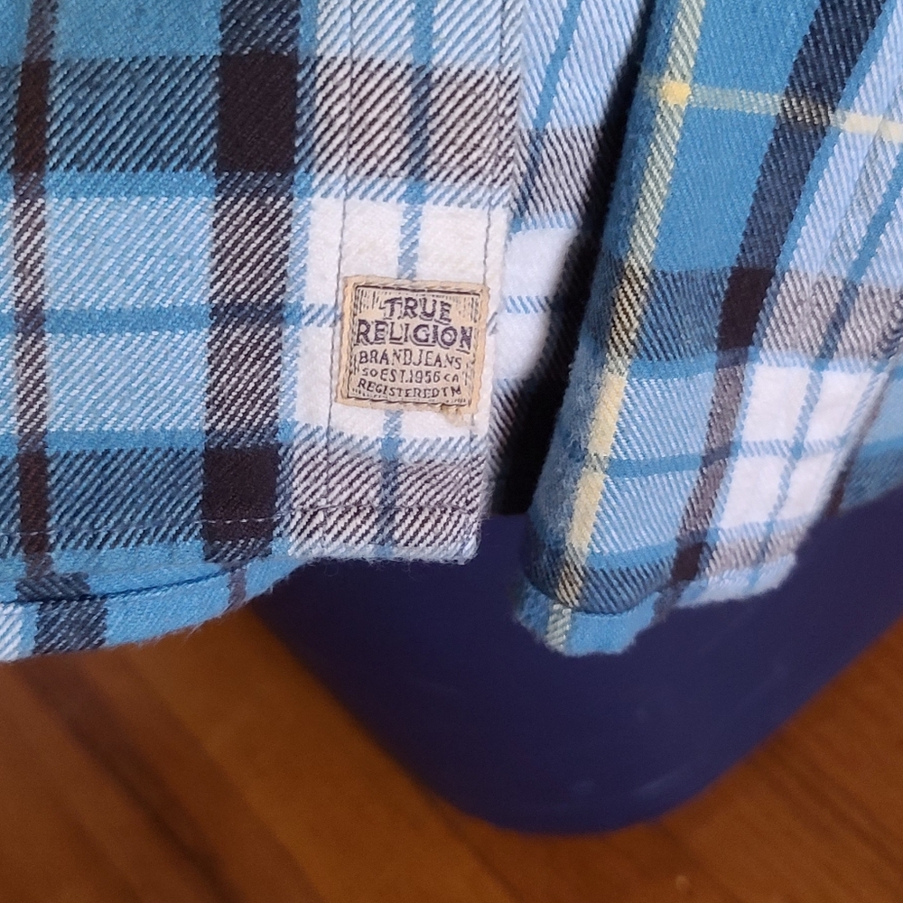 True Religion blue plaid short